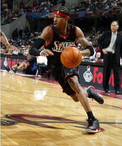 NBA：马刺新秀文班亚马闪耀 全场送出六盖帽（NBA：马刺状元文班亚马爆发 单场送出6记大帽）