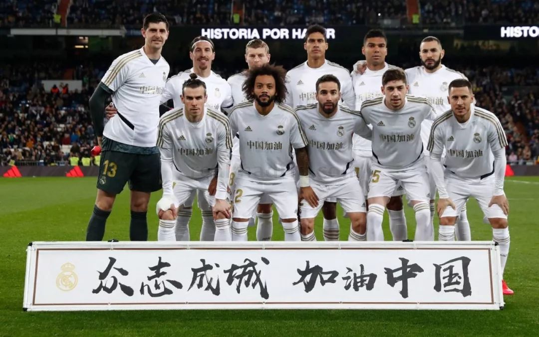 复盘曼联1-1西汉姆：阿莫林“反向换人”导致丢分，B费射门离谱（曼联1-1西汉姆复盘：阿莫林逆向换人致失分，B费射门离谱）