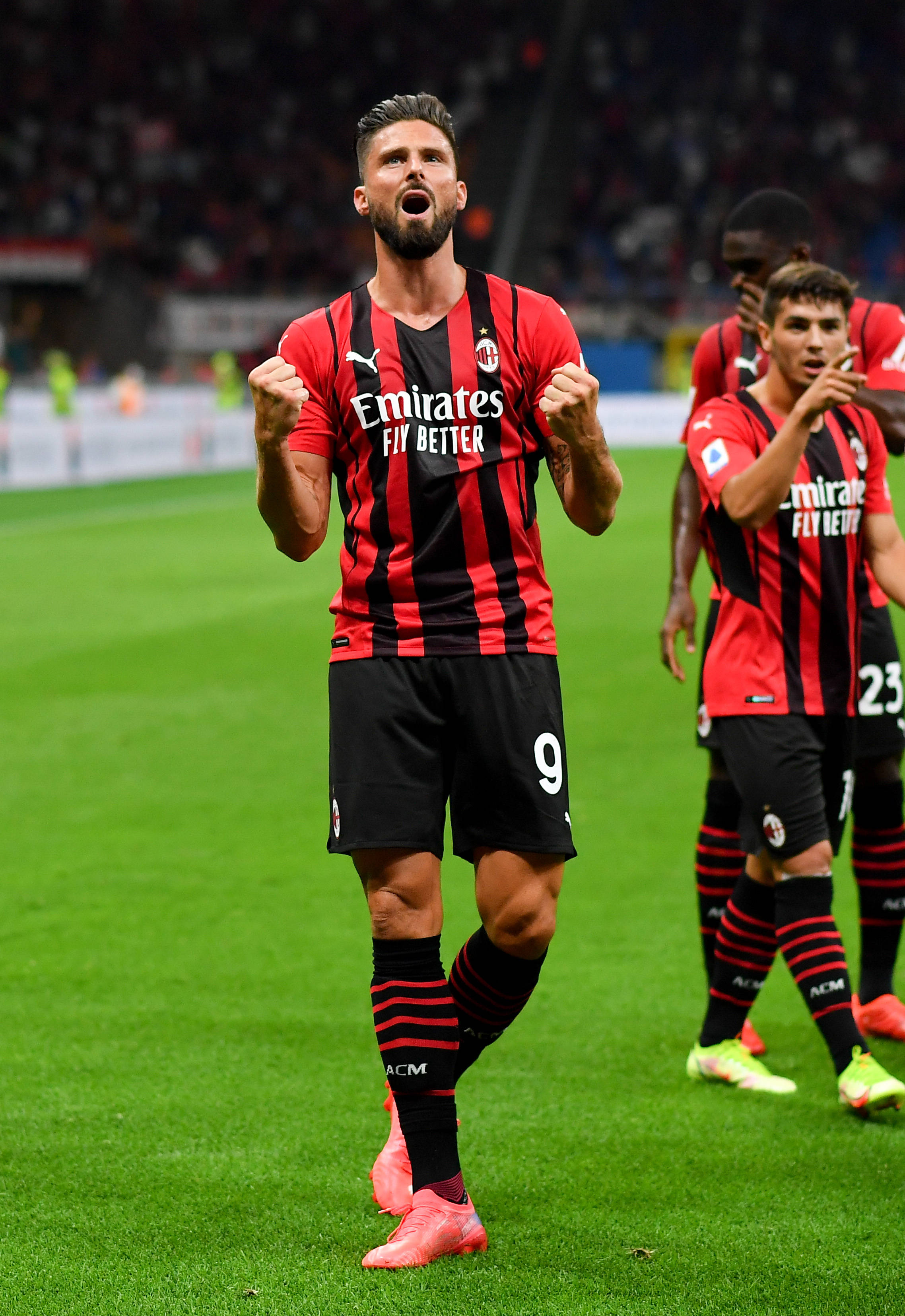 斯内德：姆巴佩会赢得2026年金球奖；没有人效力皇马时想离开（斯内德称姆巴佩将拿下2026年金球奖；在皇马效力时没有人想离队）