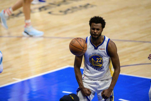 深圳队表现回暖（深圳队状态回升）