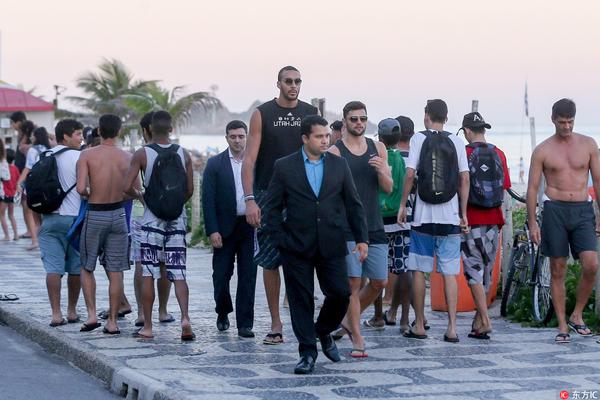 曹法尔：西汉姆缺少领袖；赖斯肯定会成为下一任英格兰队长（曹法尔：西汉姆缺乏领袖，赖斯必将成为英格兰下一任队长）