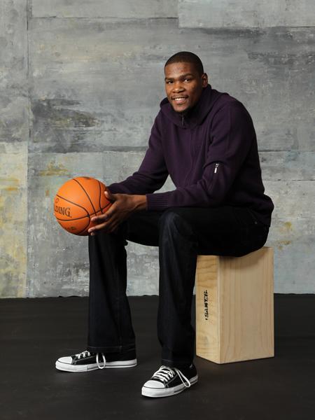 佛罗伦萨主帅：先踢完这场再考虑意甲，我们需要赢球提升士气（佛罗伦萨教头：这场打完再谈意甲，必须用胜利提振士气）