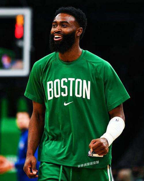 半场战报：纽卡斯尔联1-0毕尔巴鄂竞技，丹-伯恩破门（上半场战况：纽卡斯尔联1-0领先毕尔巴鄂竞技，丹-伯恩建功）