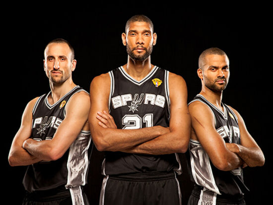 记者：葡体、水晶宫、西汉姆联有意德温特，尤文有25%分成（记者：葡体、水晶宫与西汉姆盯上德温特，尤文享有25%转售分成）