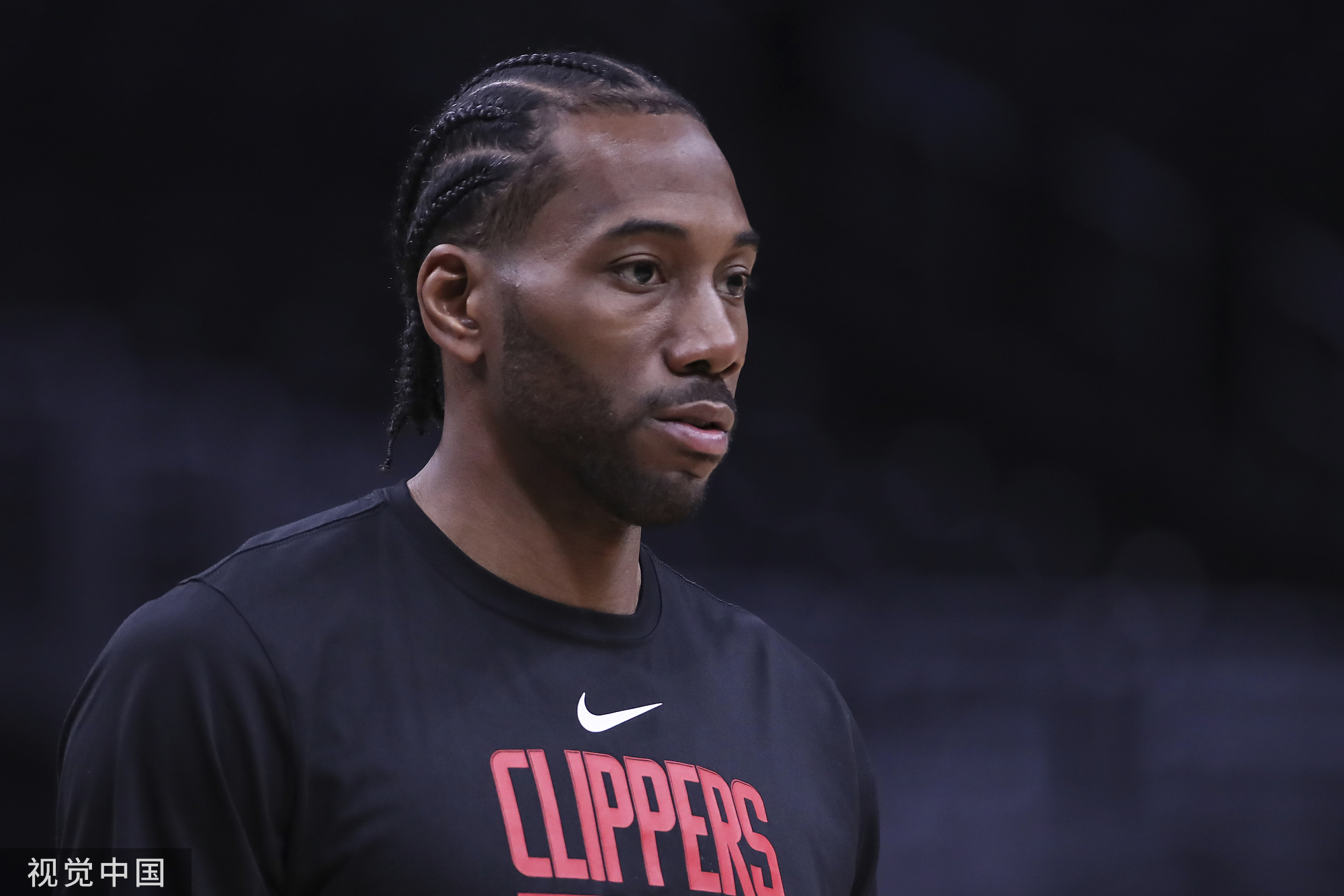 背身列队被罚，拉普拉塔大学生官方：将上诉，支持贝隆和全队（因背对列队遭处罚，拉普拉塔大学生宣布上诉：力挺贝隆与全队）