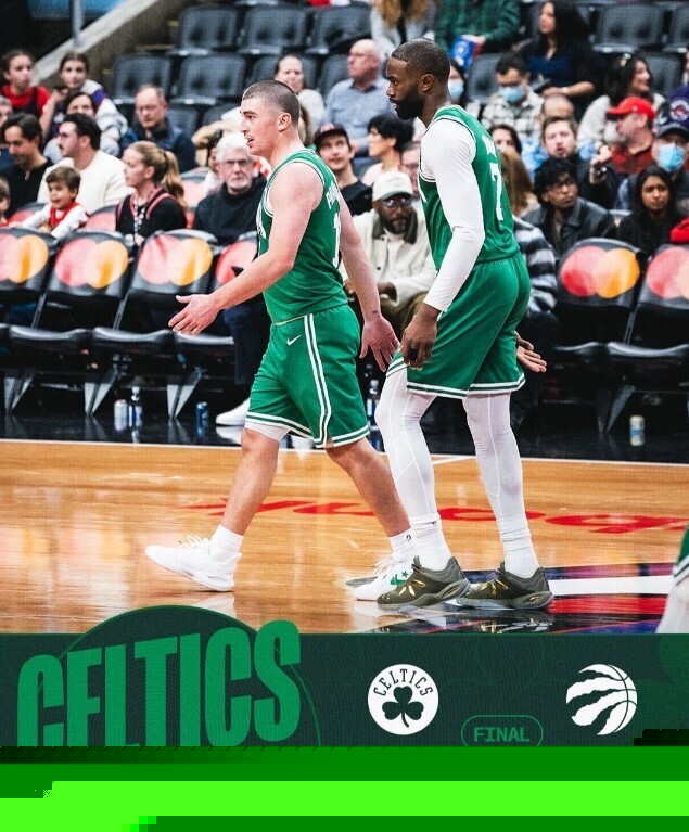 CBA：新疆队再下一城 客场击败青岛（CBA：新疆客场力克青岛 再下一城）