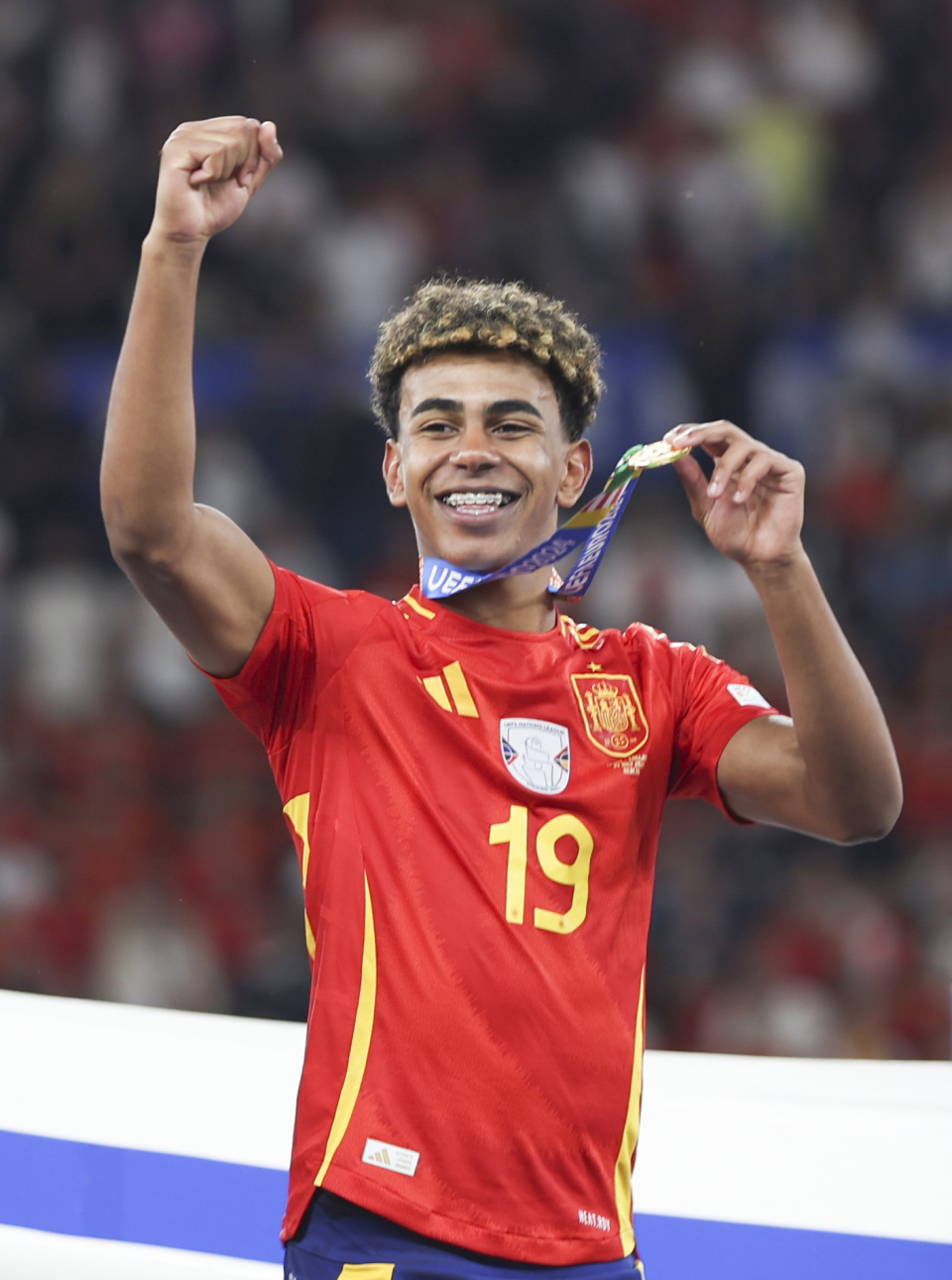 FIFA女足最新排名：中国女足下降一位至世界第17，亚洲第四（FIFA女足排名更新：中国队降至世界第17位，亚洲第4）