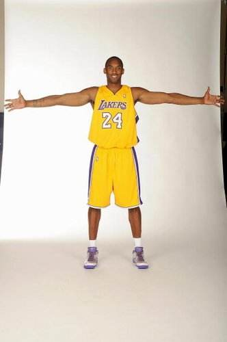 意媒：年薪300万欧的麦肯尼希望涨薪续约，但尤文不愿意接受（意媒：麦肯尼盼加薪续约，尤文不接受，现年薪300万欧）