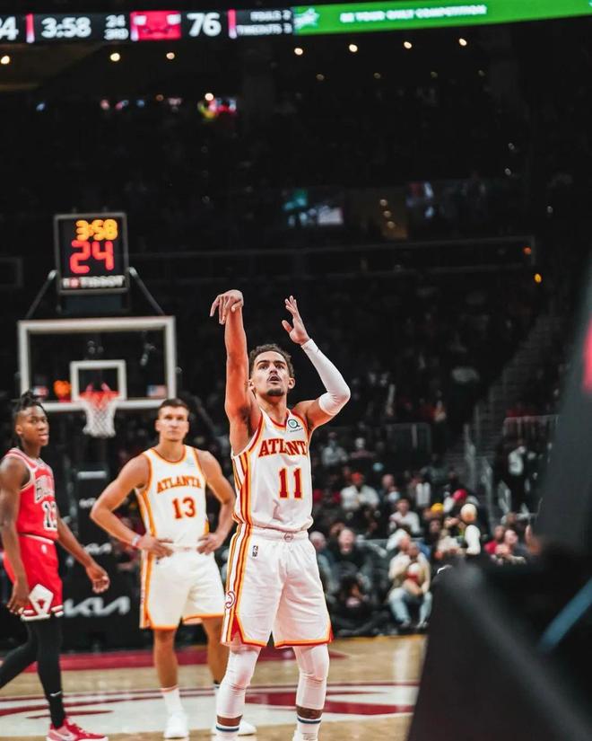 中超球队阵容分析：武汉三镇近期变化,（中超观察：武汉三镇阵容近期动向解读）